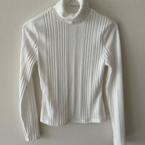 Soft White Turtleneck. Unworn. Size M.